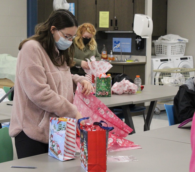 Student wraps gifts